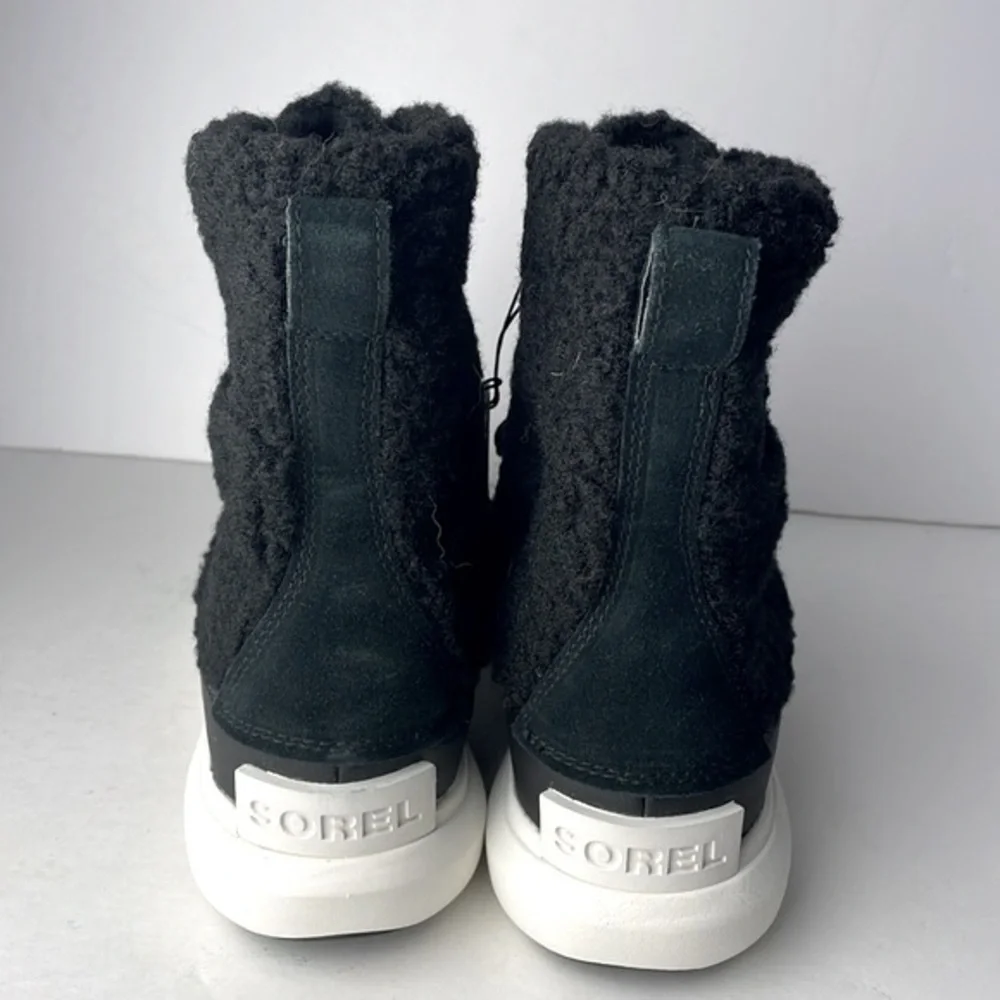 NEW Sorel Explorer Youth Black Ankle Boots